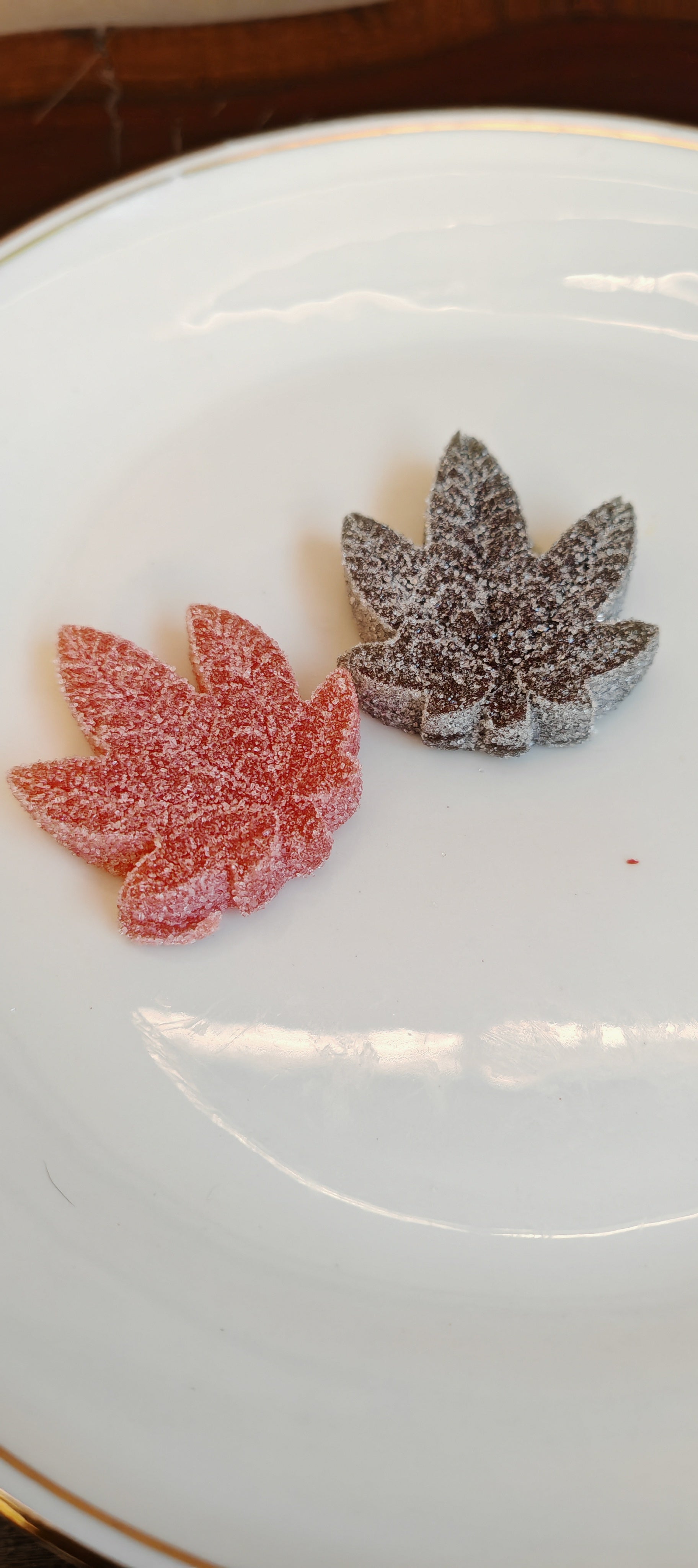 SUGAR LEAF GUMMY